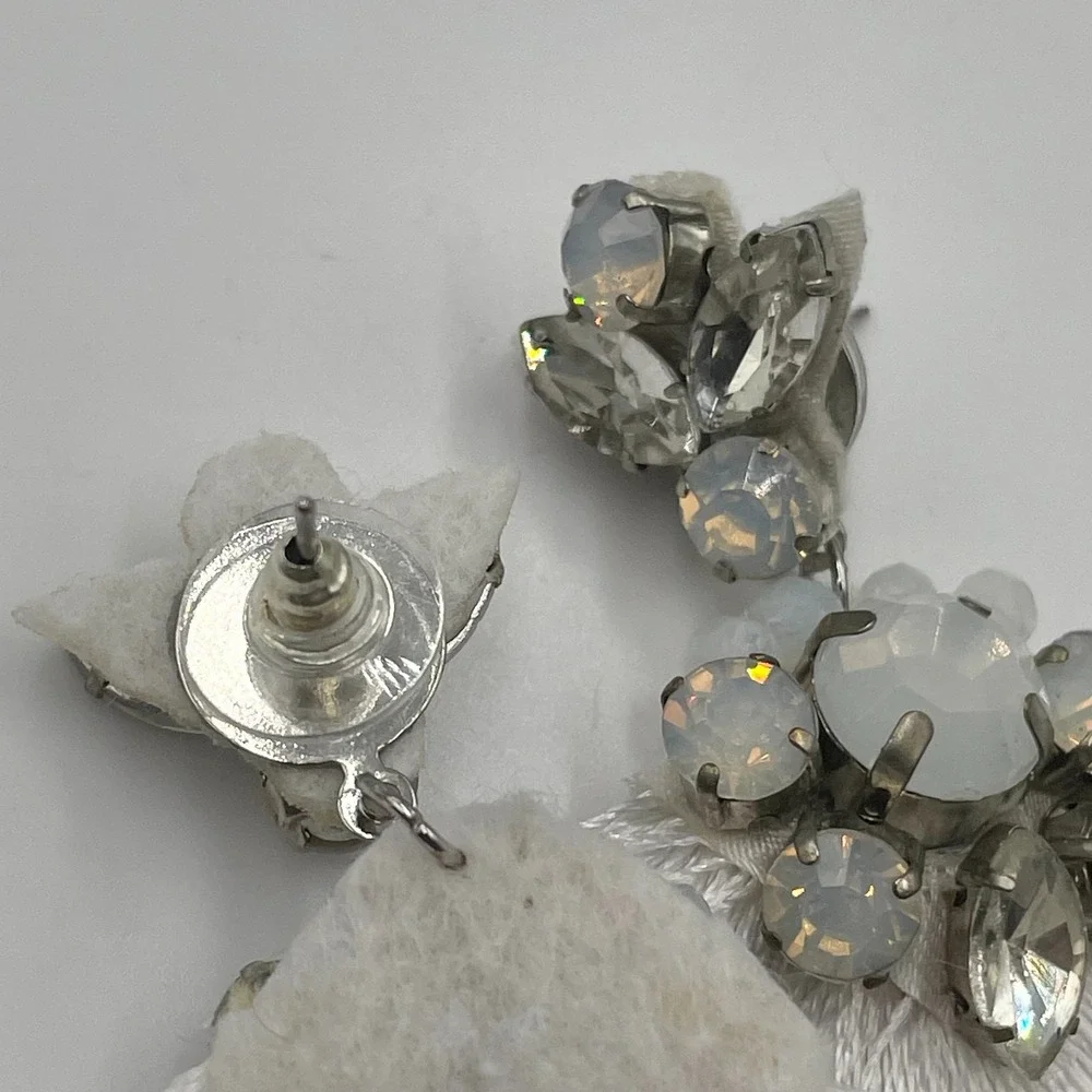 VTG Y2K White Opal Statement Tassel Earrings Iridescent Rhinestone Fringe Drop
